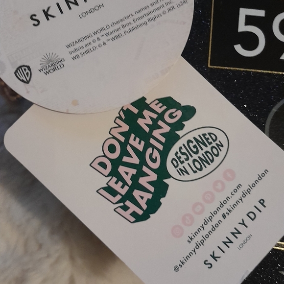 Skinnydip Hogwarts Express Crossbody Bag - Black and Gold - Picture 3 of 8